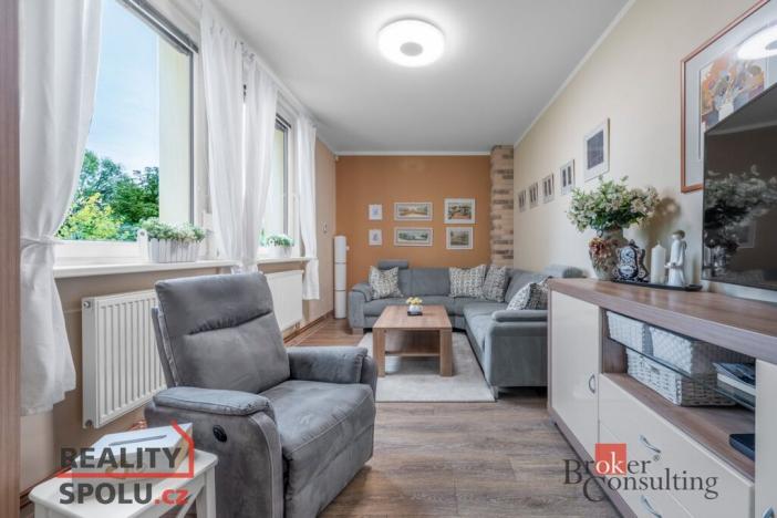 Prodej obchodního prostoru, Jablonec nad Nisou - Mšeno nad Nisou, Želivského, 300 m2