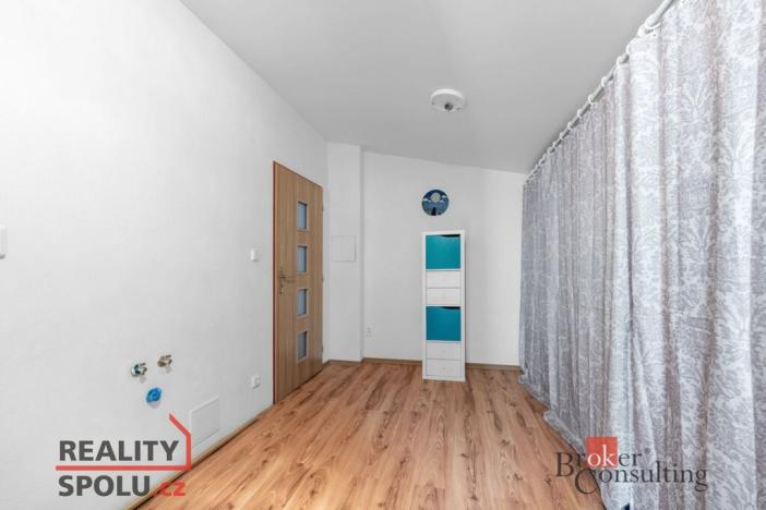 Prodej obchodního prostoru, Jablonec nad Nisou - Mšeno nad Nisou, Želivského, 300 m2