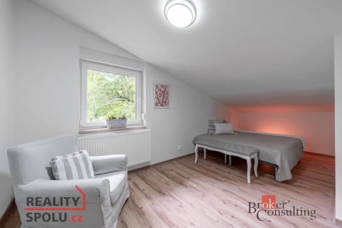 Prodej obchodního prostoru, Jablonec nad Nisou - Mšeno nad Nisou, Želivského, 300 m2