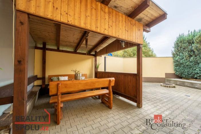 Prodej obchodního prostoru, Jablonec nad Nisou - Mšeno nad Nisou, Želivského, 300 m2