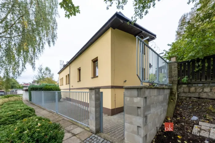 Prodej obchodního prostoru, Jablonec nad Nisou - Mšeno nad Nisou, Želivského, 300 m2