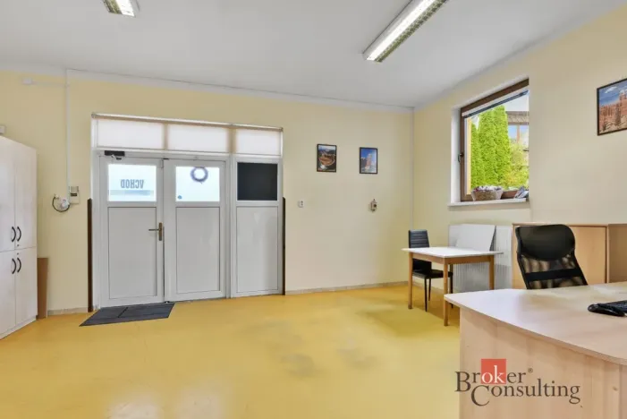 Prodej obchodního prostoru, Jablonec nad Nisou - Mšeno nad Nisou, Želivského, 300 m2