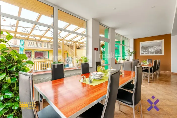 Prodej restaurace, Bojkovice, Sušilova, 1000 m2