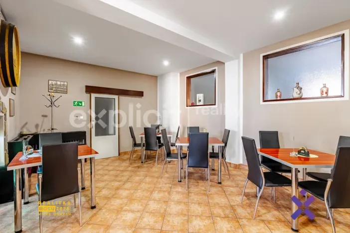 Prodej restaurace, Bojkovice, Sušilova, 1000 m2