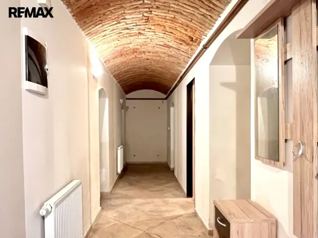 Pronájem komerční nemovitosti, Karlovy Vary, Bulharská, 95 m2