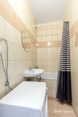 Pronájem bytu 1+kk, Praha - Michle, Bítovská, 23 m2