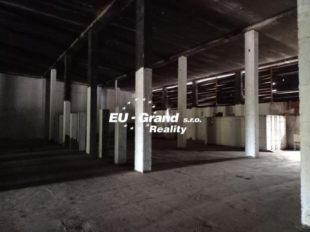 Pronájem skladu, Krásná Lípa, 3100 m2