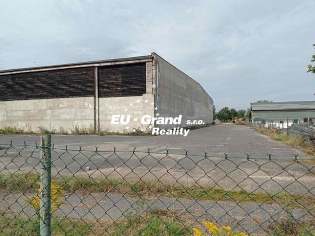 Pronájem skladu, Krásná Lípa, 3100 m2