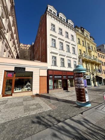 Prodej bytu 2+kk, Karlovy Vary, Vřídelní, 32 m2