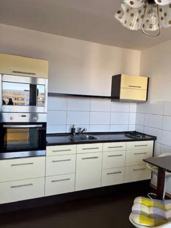 Pronájem bytu 2+1, Hradec Králové - Nový Hradec Králové, třída Edvarda Beneše, 78 m2