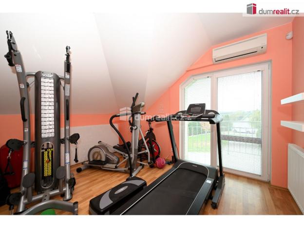 Prodej rodinného domu, Praha - Lochkov, K úvozu, 261 m2