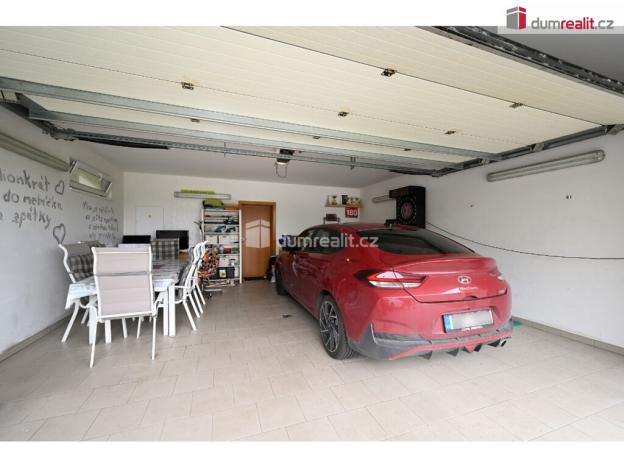 Prodej rodinného domu, Praha - Lochkov, K úvozu, 261 m2