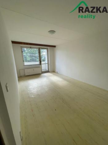 Pronájem bytu 2+1, Chodová Planá, sídliště Lučina, 64 m2