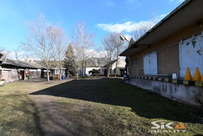 Prodej výrobních prostor, Louny, Říční, 2310 m2