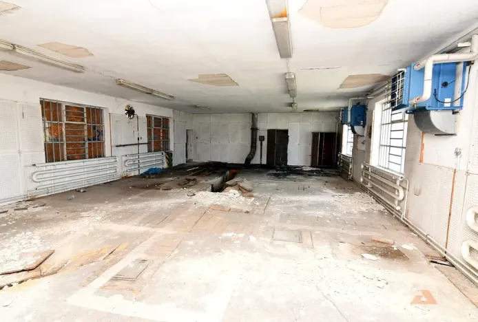 Prodej výrobních prostor, Louny, Říční, 2310 m2