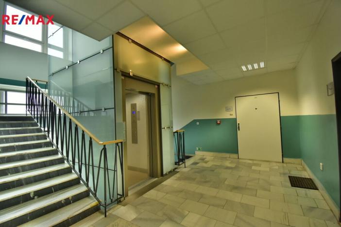 Pronájem kanceláře, Hradec Králové - Slezské Předměstí, Bratří Štefanů, 18 m2