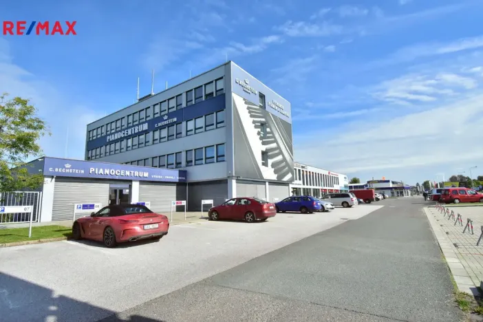 Pronájem kanceláře, Hradec Králové - Slezské Předměstí, Bratří Štefanů, 36 m2