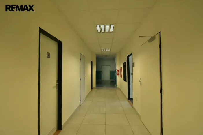 Pronájem kanceláře, Hradec Králové - Slezské Předměstí, Bratří Štefanů, 36 m2