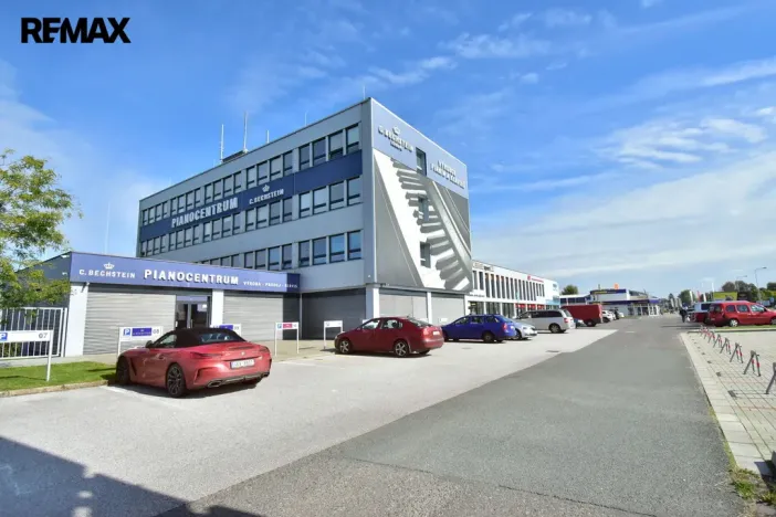 Pronájem kanceláře, Hradec Králové - Slezské Předměstí, Bratří Štefanů, 36 m2