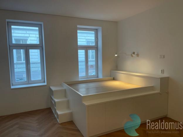 Pronájem bytu 1+1, České Budějovice, Fráni Šrámka, 48 m2