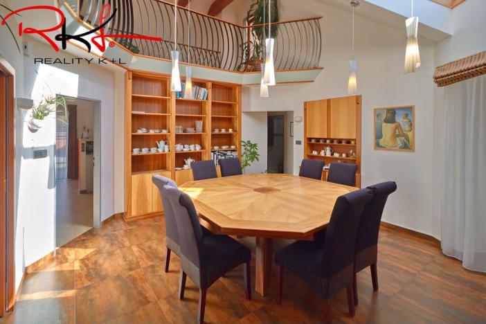 Prodej rodinného domu, Černouček, 180 m2