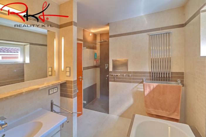 Prodej rodinného domu, Černouček, 180 m2