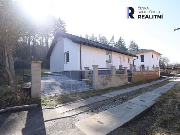 Prodej rodinného domu, Libušín, Nepřímská II, 560 m2
