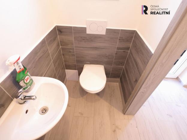 Prodej rodinného domu, Libušín, Nepřímská II, 560 m2