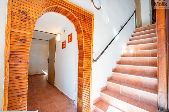 Prodej rodinného domu, Moldava, 390 m2