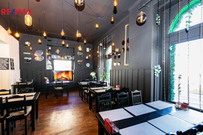 Pronájem restaurace, Praha - Žižkov, Lupáčova, 183 m2