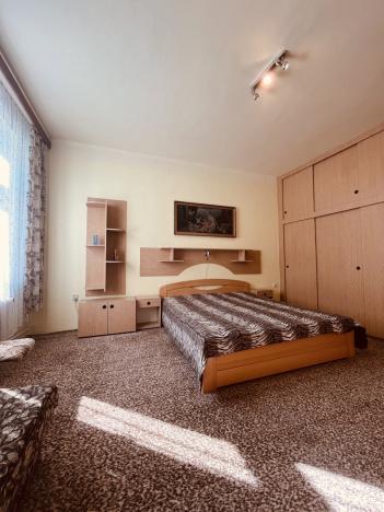 Pronájem bytu 4+1, Ostrava - Moravská Ostrava, Bankovní, 115 m2