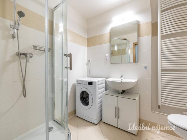 Pronájem bytu 1+kk, Praha - Zličín, Sazovická, 30 m2