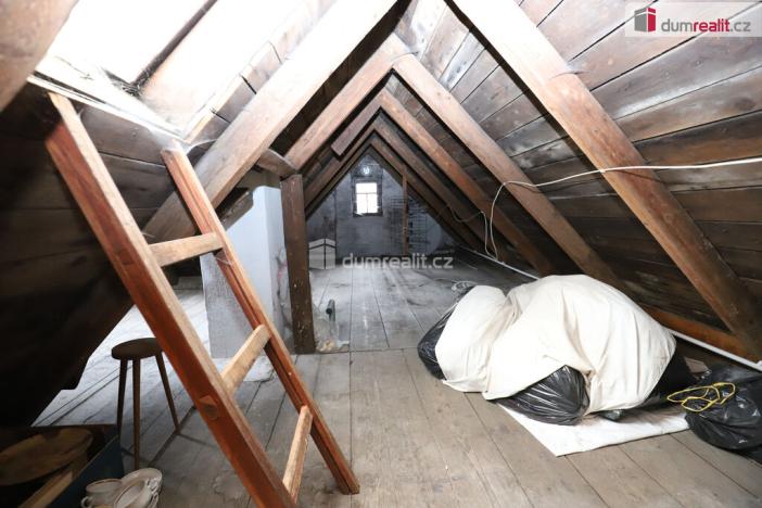 Prodej rodinného domu, Kraslice, B. Němcové, 120 m2