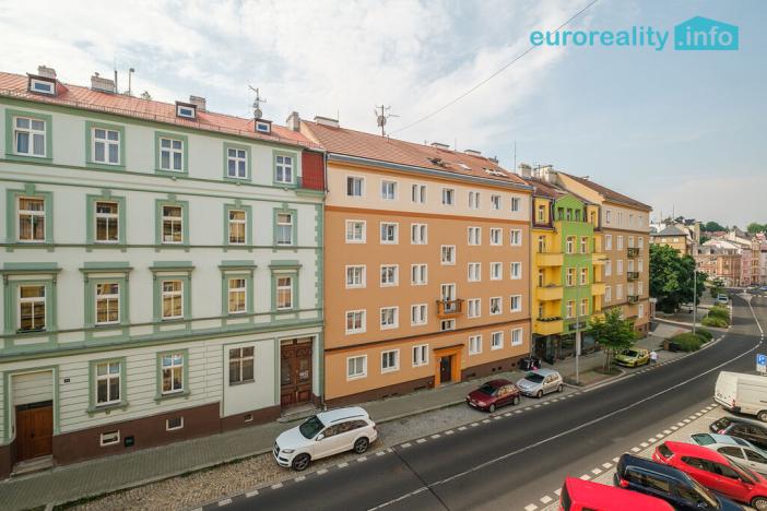 Prodej bytu 2+1, Karlovy Vary, Vítězná, 75 m2