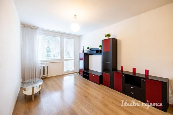 Pronájem bytu 2+kk, Praha - Prosek, Novoborská, 39 m2