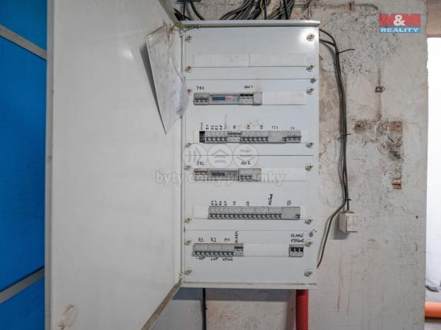 Pronájem výrobních prostor, Orlová - Poruba, Nádražní, 700 m2