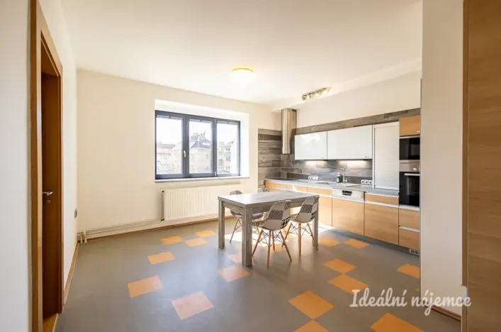 Pronájem bytu 3+kk, Hradec Králové - Pražské Předměstí, Albertova, 55 m2