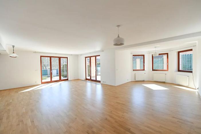 Prodej rodinného domu, Horoměřice, 350 m2