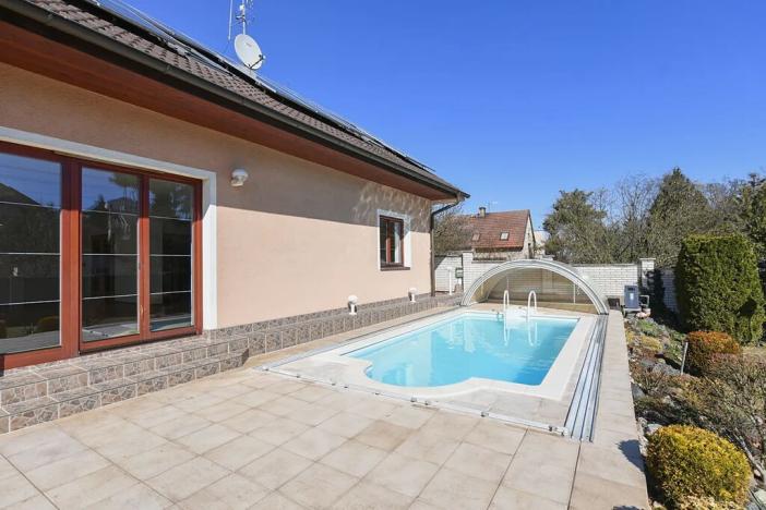 Prodej rodinného domu, Horoměřice, 350 m2