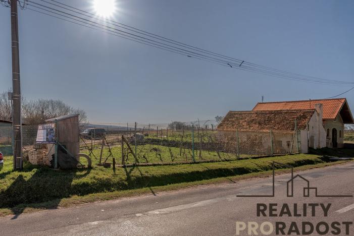 Prodej pozemku pro bydlení, Strachotice, 450 m2