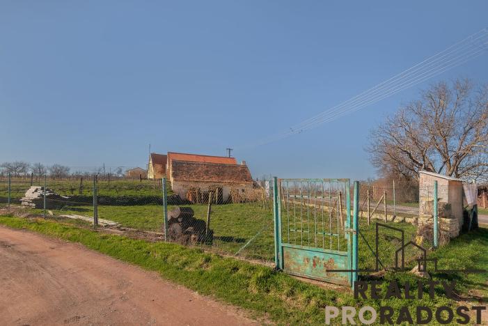 Prodej pozemku pro bydlení, Strachotice, 450 m2