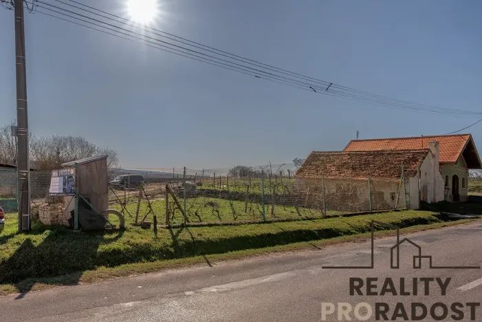 Prodej pozemku pro bydlení, Strachotice, 450 m2