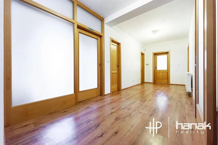 Prodej rodinného domu, Strančice, 259 m2