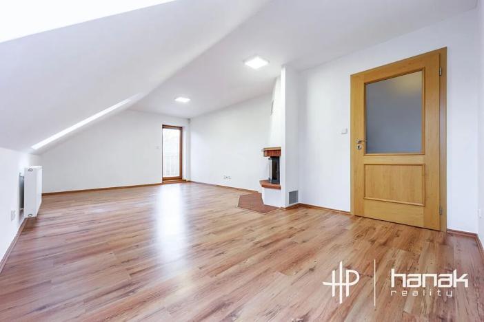 Prodej rodinného domu, Strančice, 259 m2