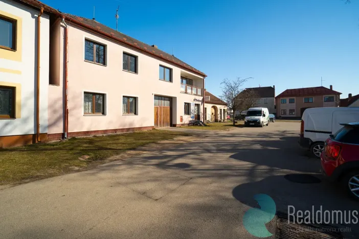 Prodej zemědělské usedlosti, Hrdějovice, Na Návsi, 220 m2