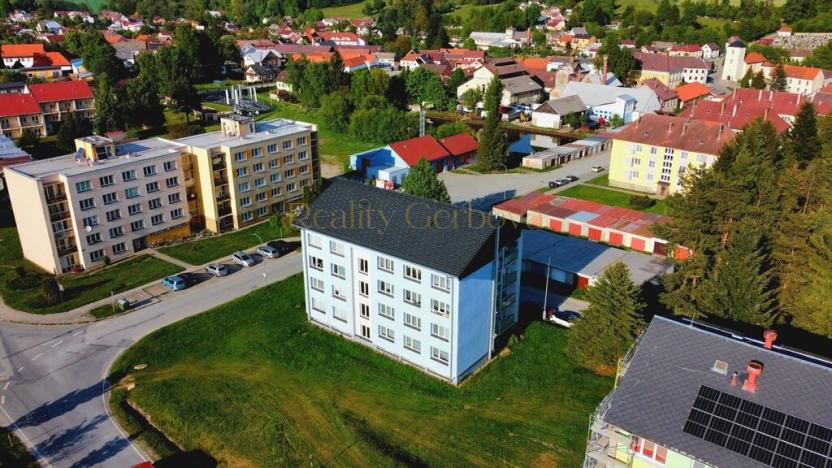 Prodej bytu 2+1, Studená, Komenského, 57 m2