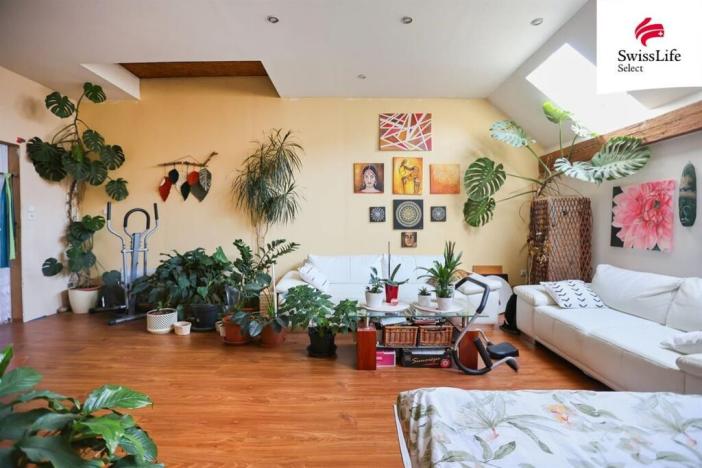 Prodej bytu 3+1, Nové Hrady, Navrátilova, 107 m2