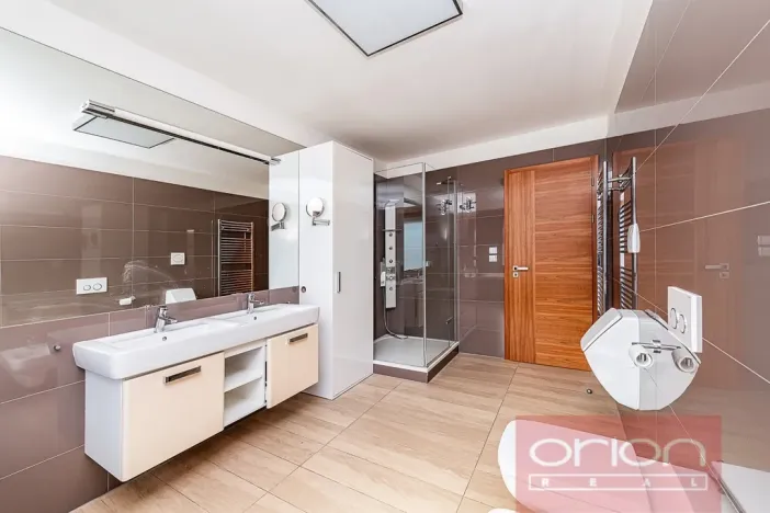 Pronájem rodinného domu, Praha - Jinonice, Vacínovská, 360 m2