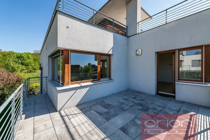 Pronájem rodinného domu, Praha - Jinonice, Vacínovská, 360 m2