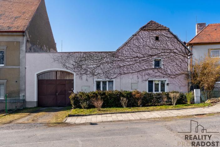 Prodej vícegeneračního domu, Ročov, 187 m2